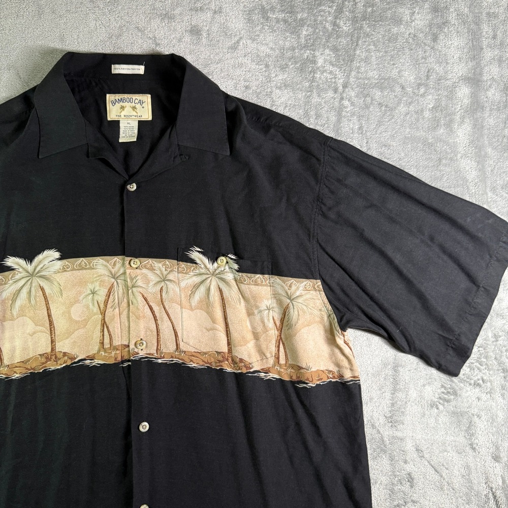 Bamboo Cay Mens XL Black Palm Tree Resortwear Button Up Hawaiian Shirt